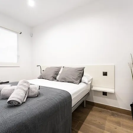 Apartamento Holy 1 * Малага